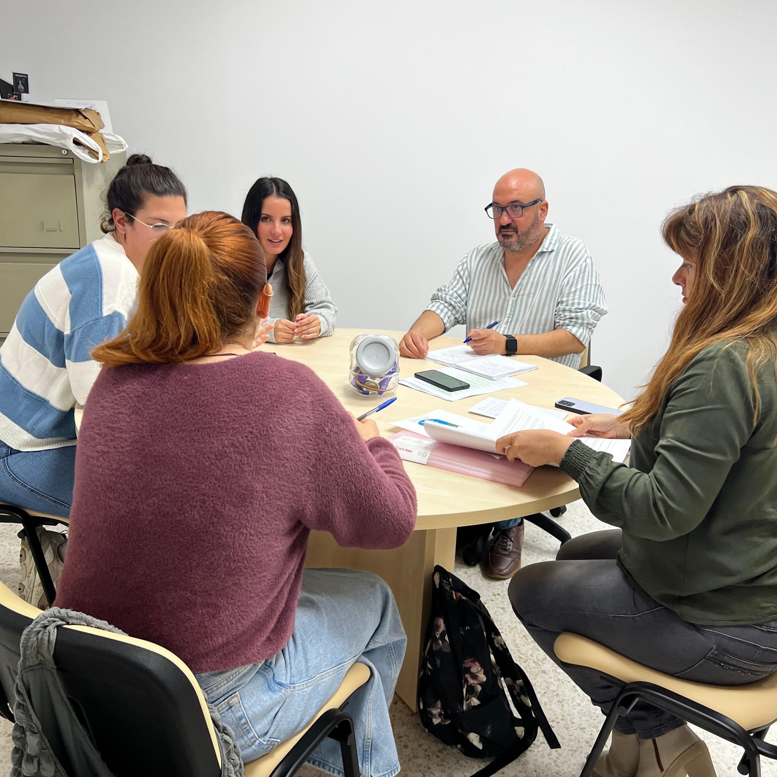 Reunión con el equipo de la Federación Kamira