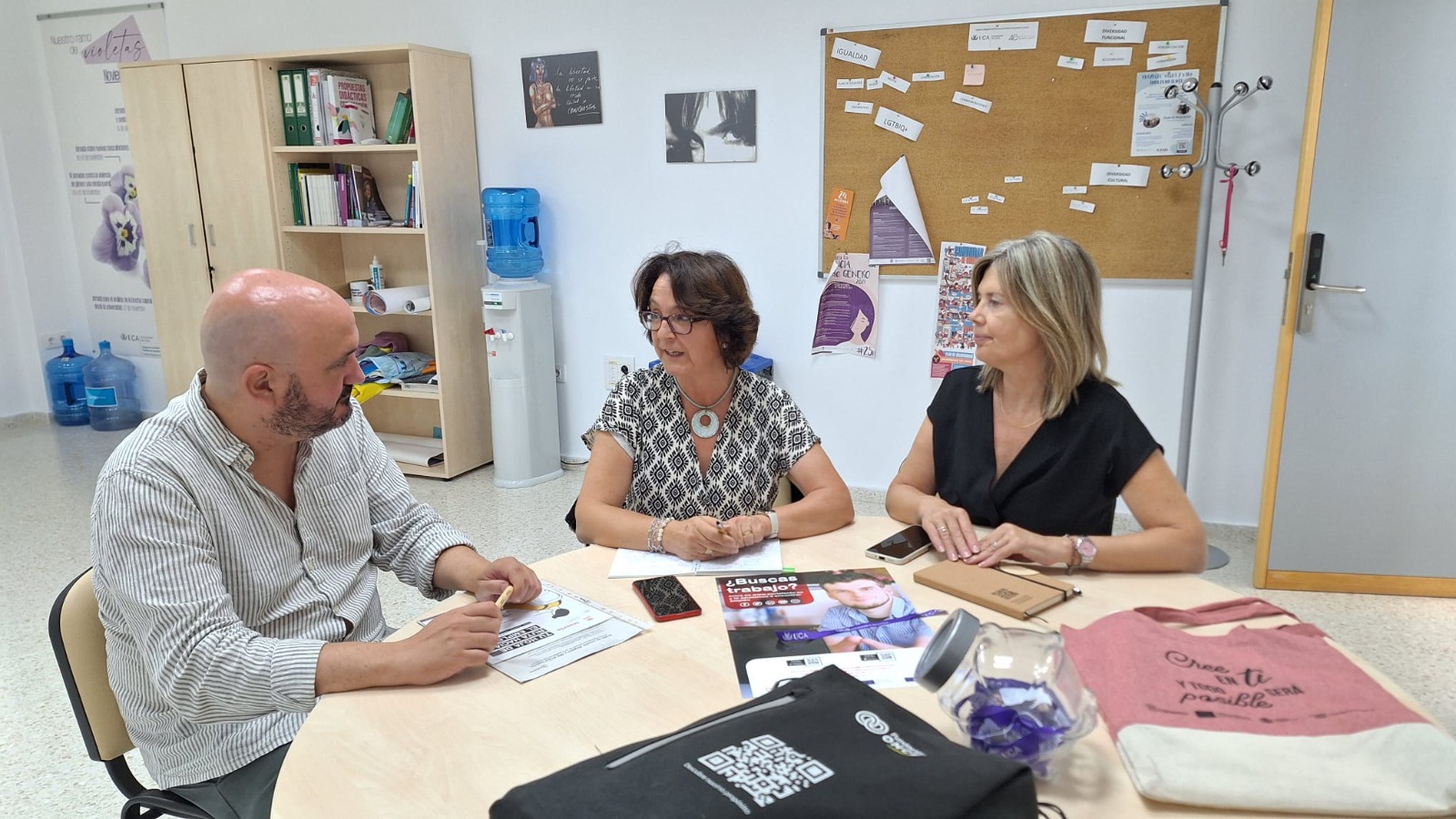 Reunión entre la UCA y Fundación ONCE para impulsar la inserción laboral de estudiantes con disca...